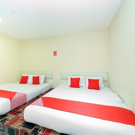 Oyo 479 The Green Hotel Ampang  Kültér fotó